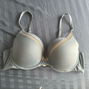 38C Body by Victoria’s Secret Perfect Shape Bra in Blue